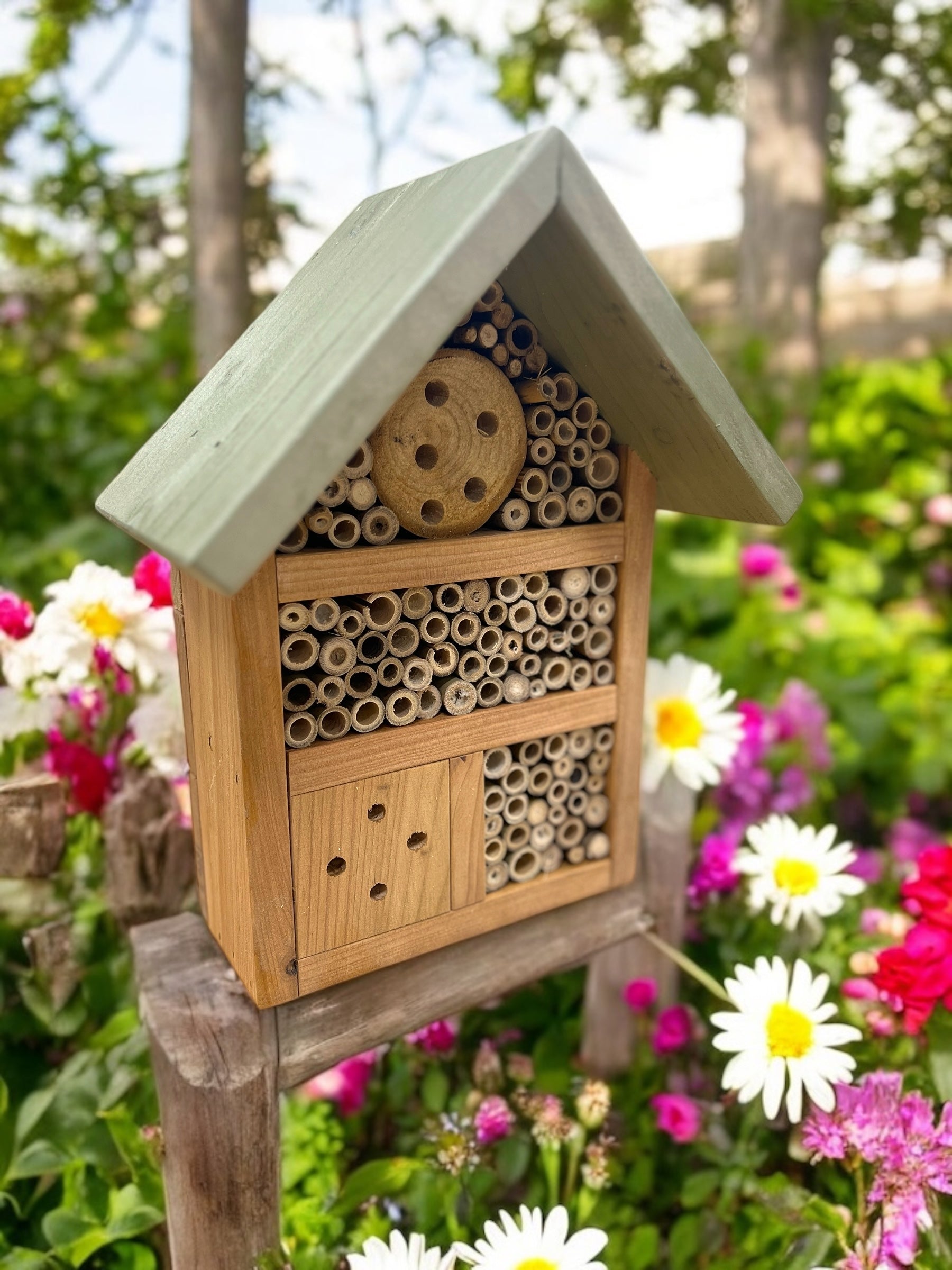 Baby Bugg Small Bug Hotel